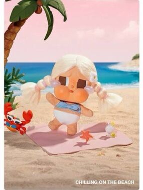Crybaby Pendant - Chilling on the Beach